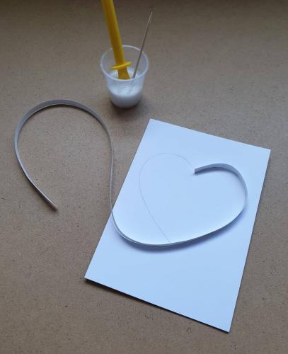 Quilled greetings card tutorial step two Quilled greetings card tutorial step two
