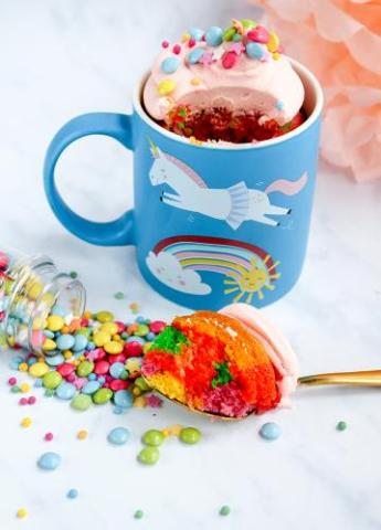 Magical-Unicorn-mug-cake