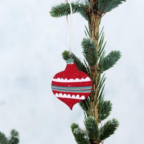 red-bauble-wooden-decorations-lifestyle.jpg