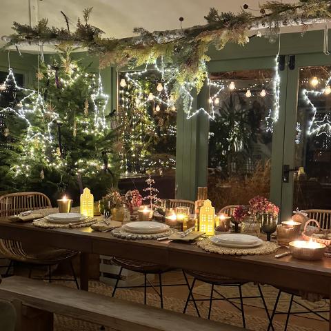 Christmas table with stars