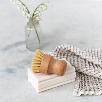 Wooden Pot And Pan Scrubbing Brush