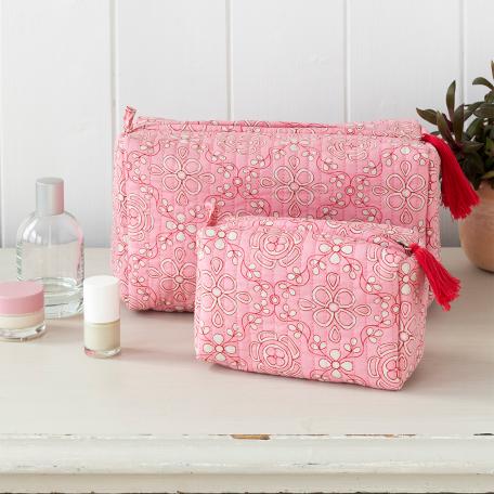 Quilted Wash Bag - Anushka