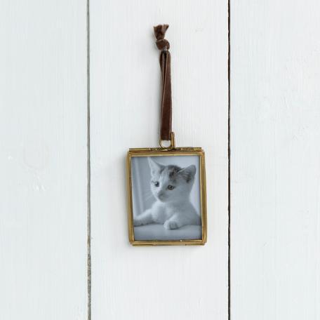 Brass Hanging Frame 4.5x5.5cm