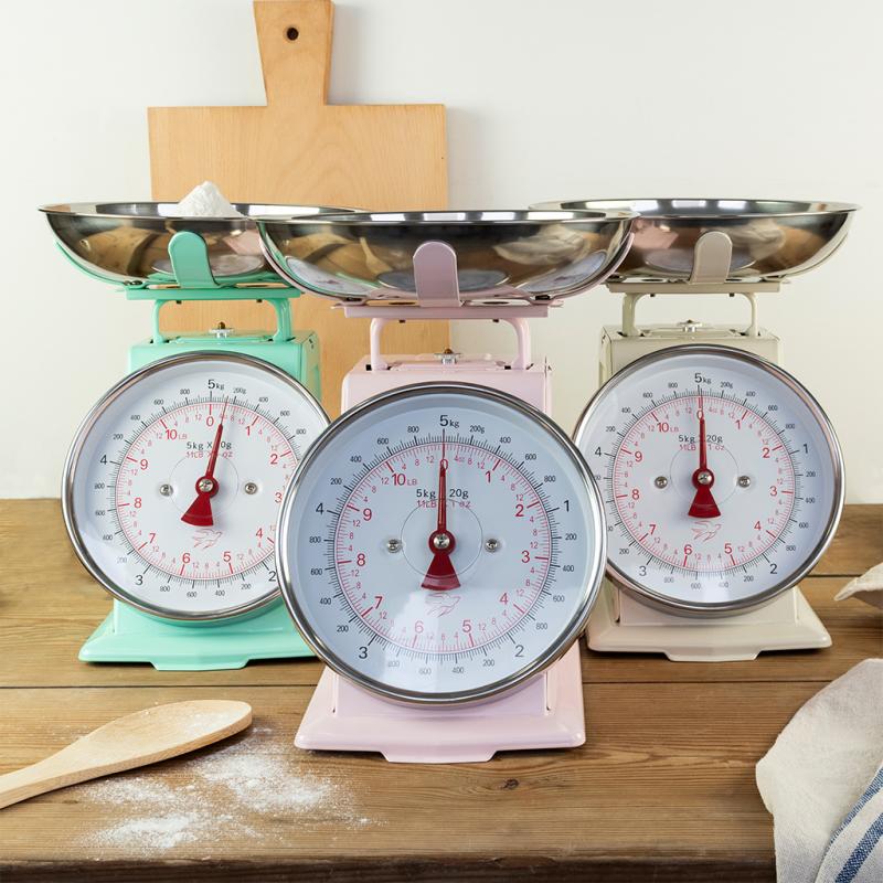 Kitchen scales light pink Rex London