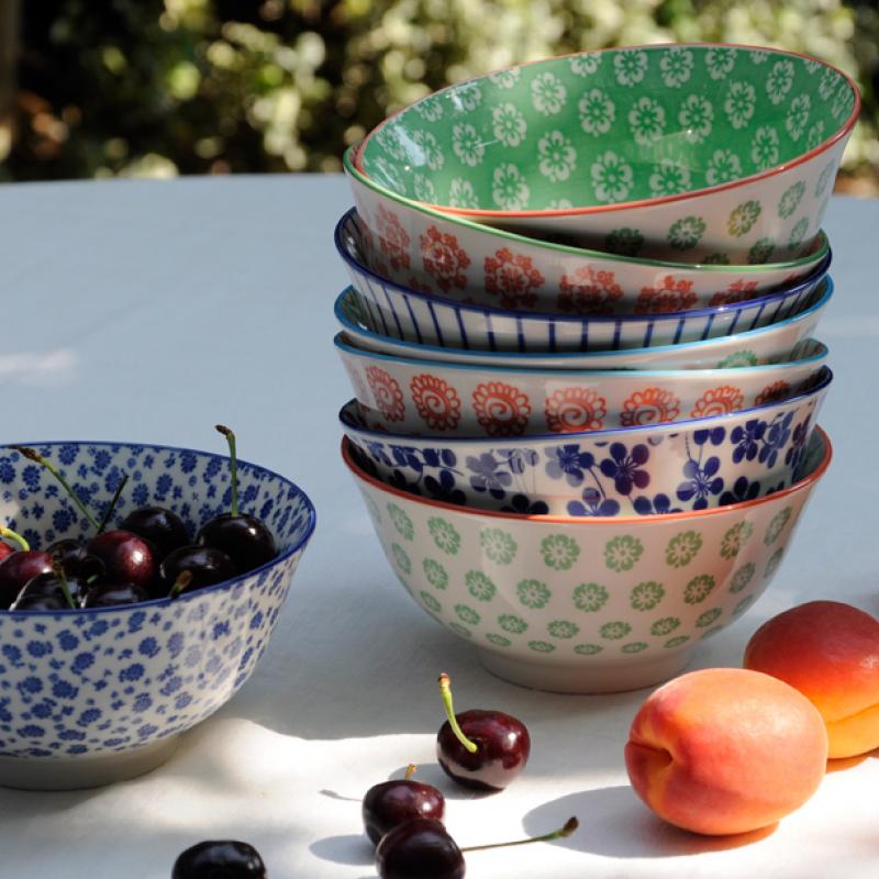 ﻿LARGE JAPANESE BOWL BLUE DAISY | ﻿Rex London